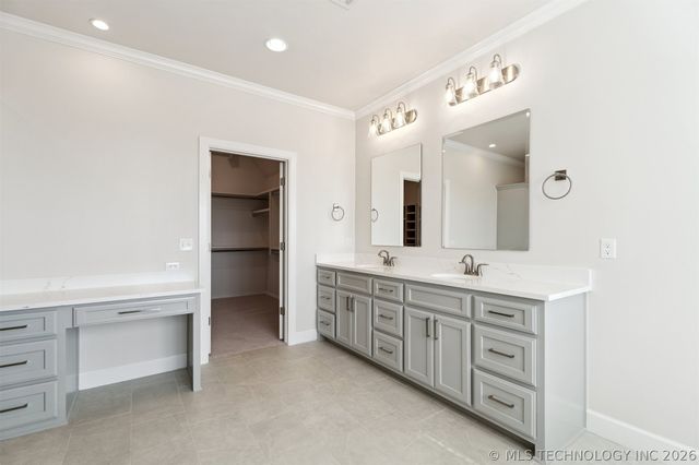 5502 E 174th Street S, Bixby, OK 74008