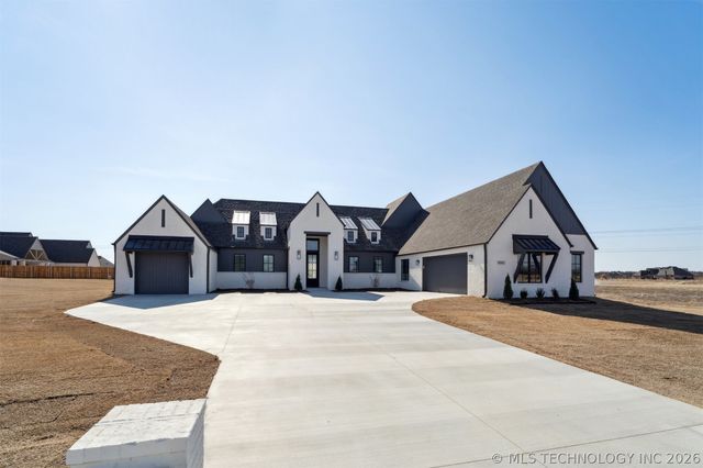 5502 E 174th Street S, Bixby, OK 74008