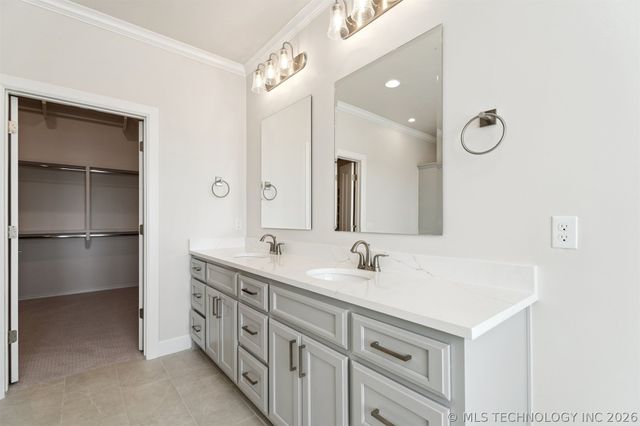 5502 E 174th Street S, Bixby, OK 74008