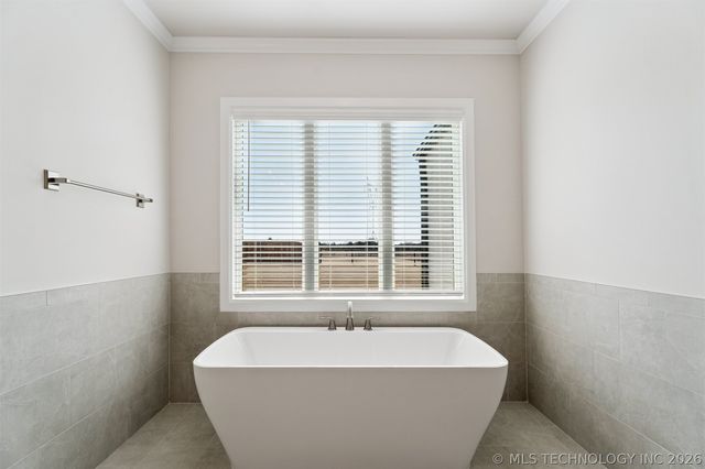 5502 E 174th Street S, Bixby, OK 74008