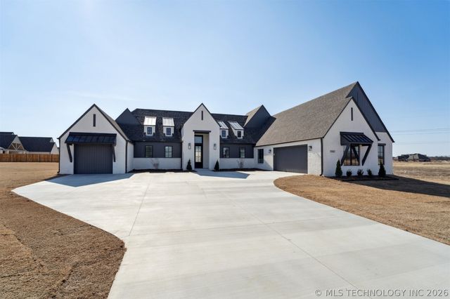 5502 E 174th Street S, Bixby, OK 74008