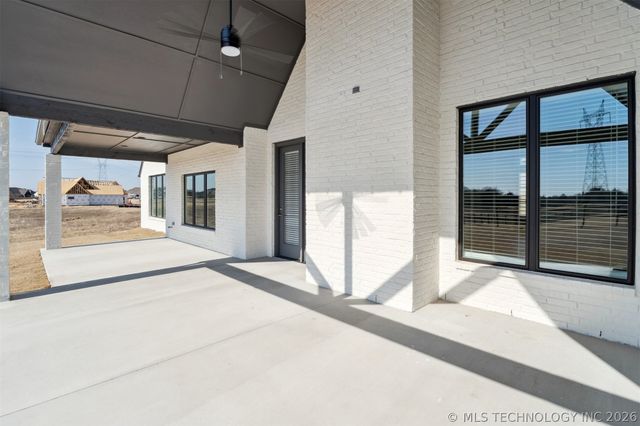 5502 E 174th Street S, Bixby, OK 74008