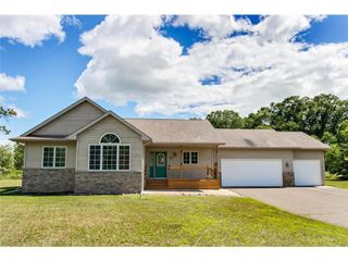 37305 Eagle Court, North Branch, MN 55056