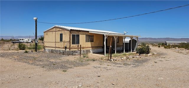 7507 W Shinarump Drive, Golden Valley, AZ 86413