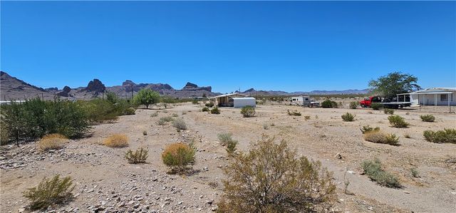 7507 W Shinarump Drive, Golden Valley, AZ 86413