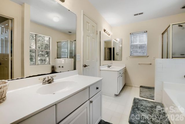 4736 Kirkgard Trail, Charlotte, NC 28269