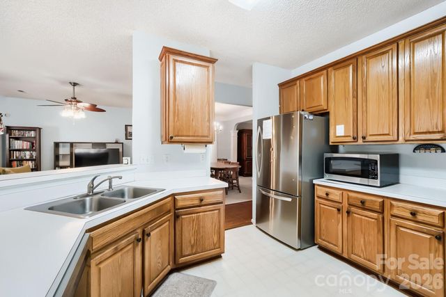 4736 Kirkgard Trail, Charlotte, NC 28269
