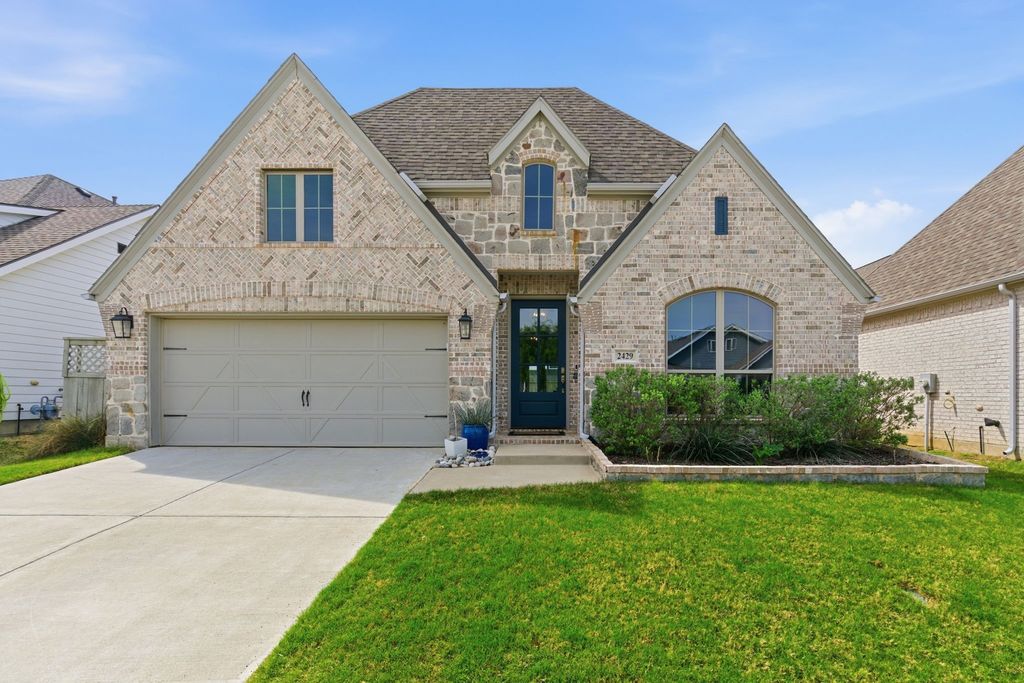 2429 Lazy Dog Lane, Northlake, TX 76247