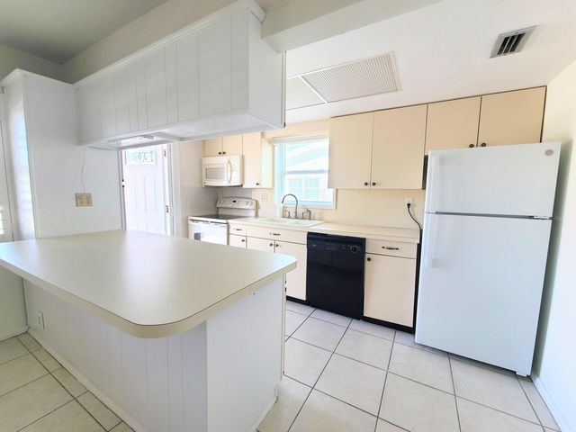 5505 N Ocean Boulevard 2-201, Ocean Ridge, FL 33435