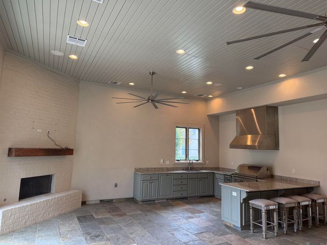 11752 Petit Pierre Ave, Baton Rouge, LA 70810