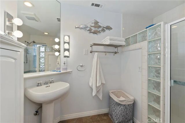 27832 St Bernard, Lake Arrowhead, CA 92352