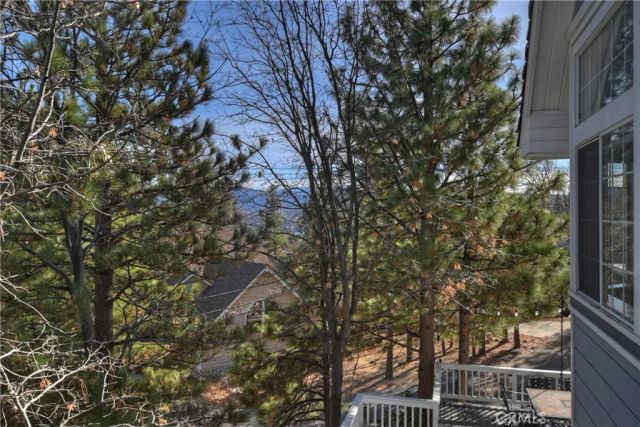 27832 St Bernard, Lake Arrowhead, CA 92352