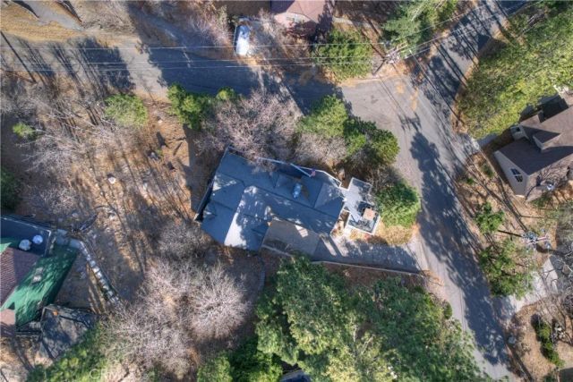 27832 St Bernard, Lake Arrowhead, CA 92352