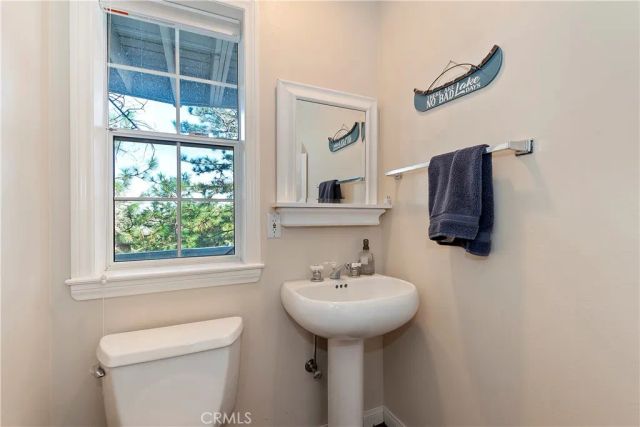 27832 St Bernard, Lake Arrowhead, CA 92352