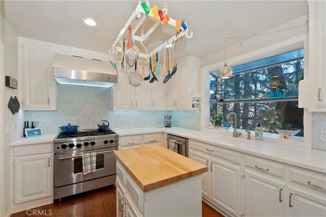 27832 St Bernard, Lake Arrowhead, CA 92352