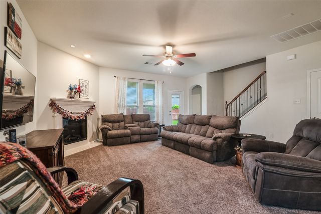 1733 Beasley Street, Van Alstyne, TX 75495