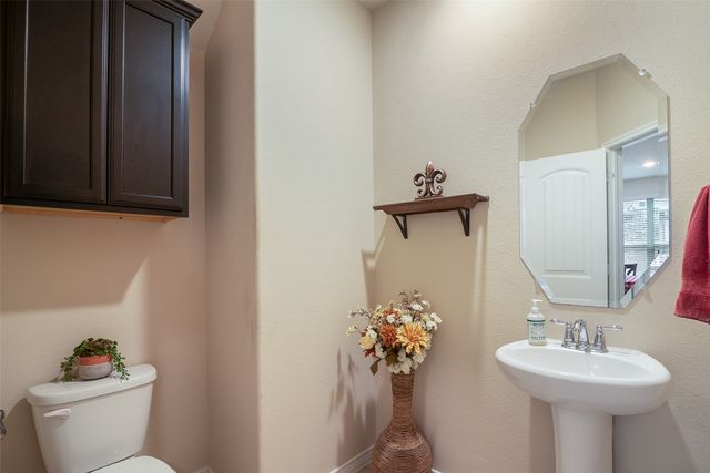 1733 Beasley Street, Van Alstyne, TX 75495