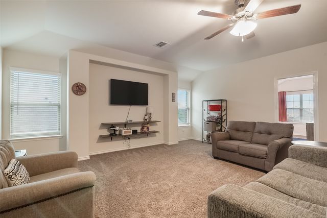 1733 Beasley Street, Van Alstyne, TX 75495