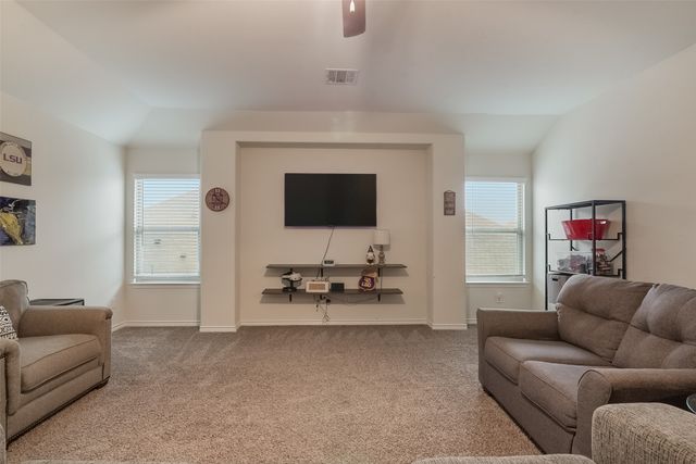 1733 Beasley Street, Van Alstyne, TX 75495