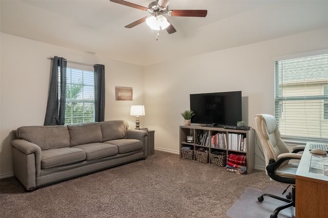 1733 Beasley Street, Van Alstyne, TX 75495