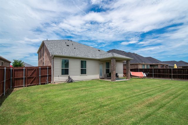1733 Beasley Street, Van Alstyne, TX 75495