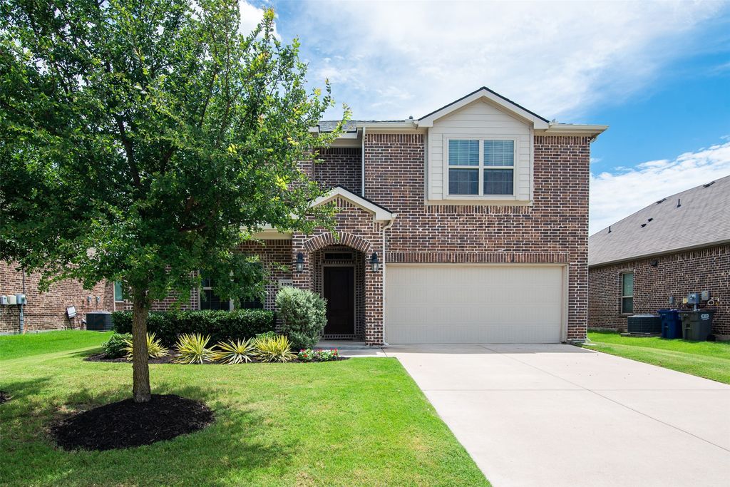 1733 Beasley Street, Van Alstyne, TX 75495