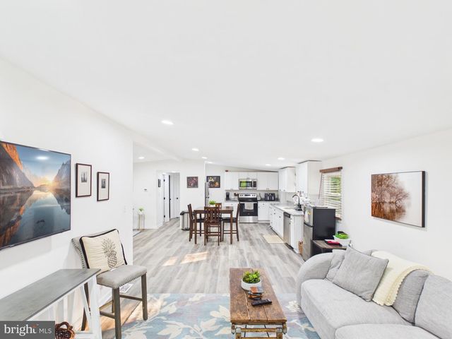 3997 TRONE RD, Glenville, PA 17329