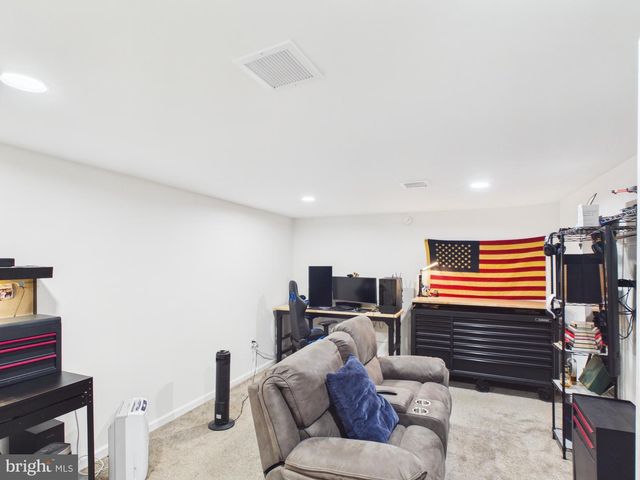 3997 TRONE RD, Glenville, PA 17329