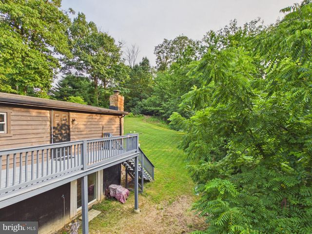 3997 TRONE RD, Glenville, PA 17329
