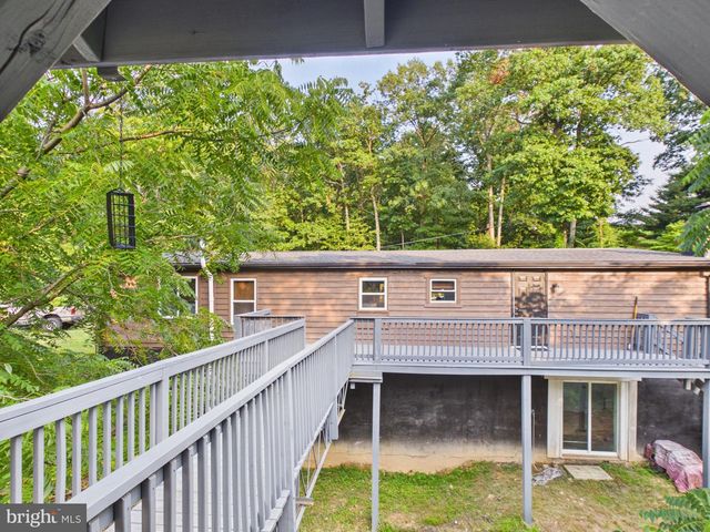 3997 TRONE RD, Glenville, PA 17329