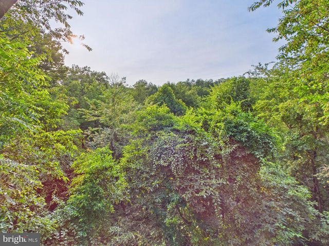 3997 TRONE RD, Glenville, PA 17329