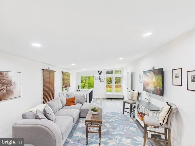 3997 TRONE RD, Glenville, PA 17329