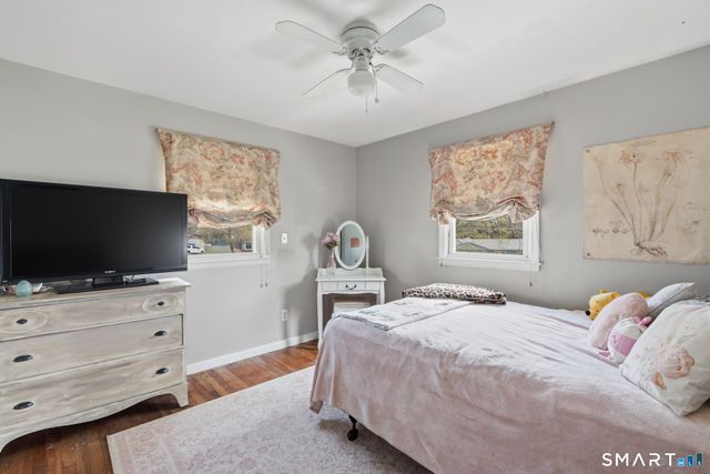 35 Apple Tree Lane, Wallingford, CT 06492