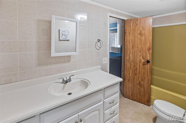 801 Scott Troy Road, Lebanon, IL 62254