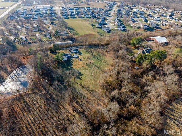 801 Scott Troy Road, Lebanon, IL 62254