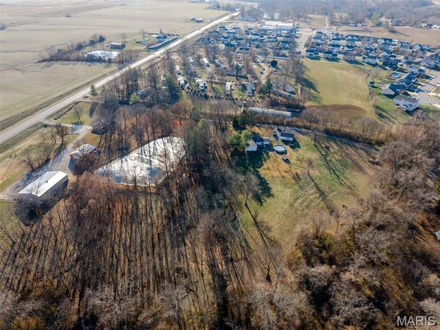 801 Scott Troy Road, Lebanon, IL 62254