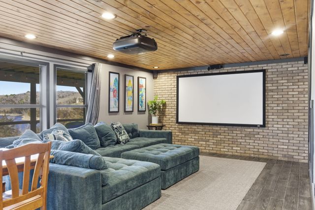 117 Hidden Bluff Road, Blue Eye, MO 65611