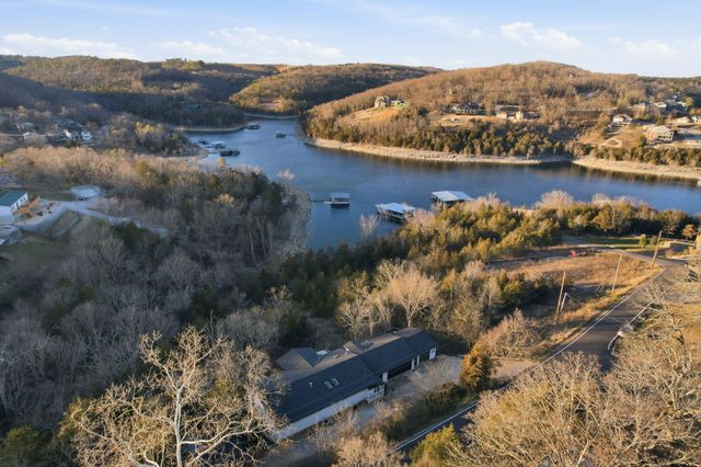 117 Hidden Bluff Road, Blue Eye, MO 65611