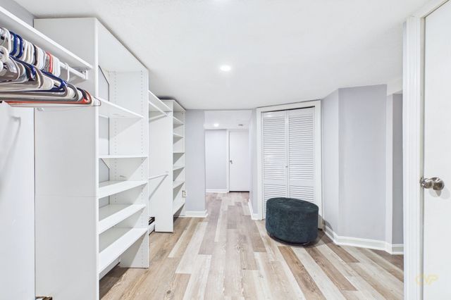 38 Little Neck Ave, Swansea, MA 02777