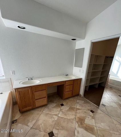 3237 E ROSEMONTE Drive, Phoenix, AZ 85050
