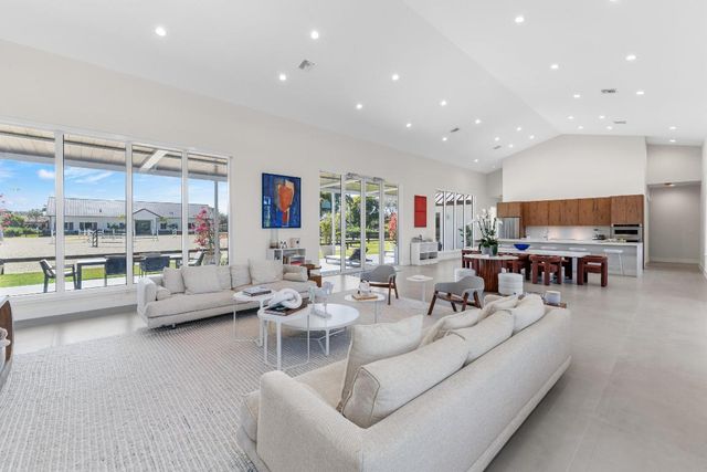 2889 Appaloosa Trail, Wellington, FL 33414