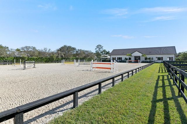 2889 Appaloosa Trail, Wellington, FL 33414