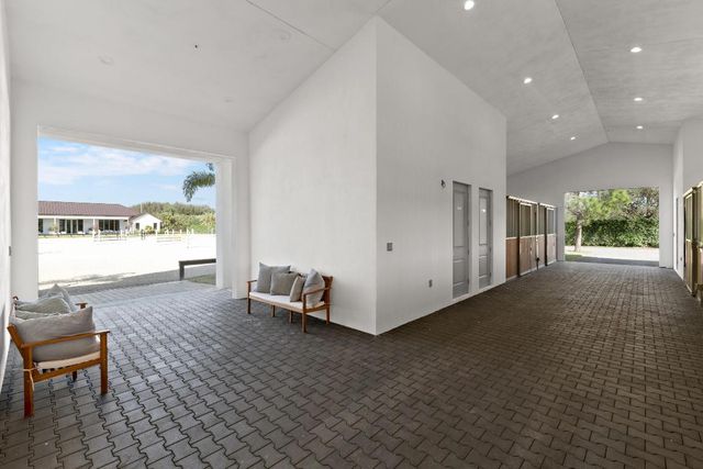 2889 Appaloosa Trail, Wellington, FL 33414