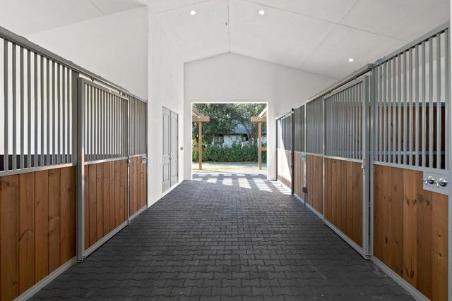 2889 Appaloosa Trail, Wellington, FL 33414