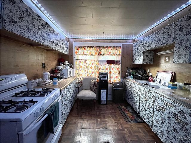 220 West Yates Street, Dewitt, NY 13057