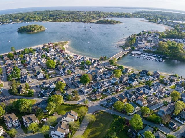 3 Carleton Street 3, Wareham, MA 02558