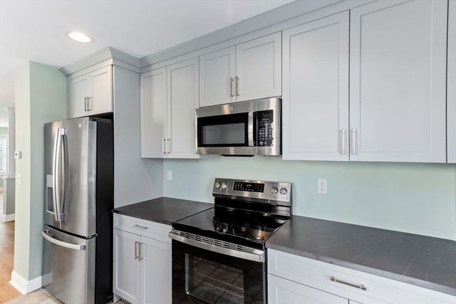3 Carleton Street 3, Wareham, MA 02558