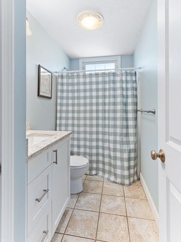3 Carleton Street 3, Wareham, MA 02558