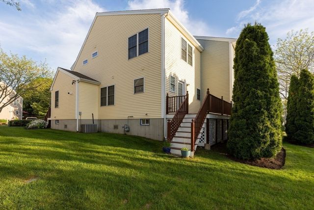 3 Carleton Street 3, Wareham, MA 02558