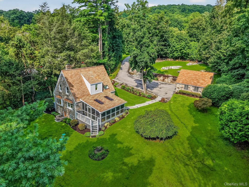 811 Farmers Mills Road, Carmel, NY 10512 — photo 2